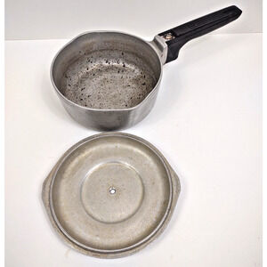 Wagner Ware Sidney O Magnalite Petite Gourmet Pan 4680 With Lid Spouted 1 Qt VTG